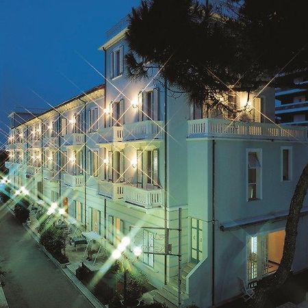 Hotel Loris - Valentini Family Village Bellaria-Igea Marina Exterior photo